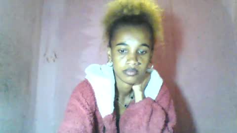 Snapshot of claudiannah chatting on 07.16.26 claudianne online show from 07.16.26
