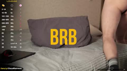 Snapshot of claudrainwall chatting on 01.11.26 Claud online show from 01.11.26