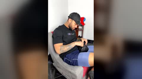 Clay online show from 02.24.26