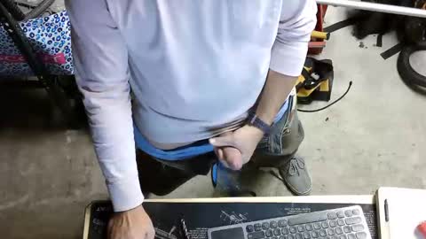 Snapshot of clayyalc2 chatting on 11.17.25 clayyalc2 online show from 11.17.25