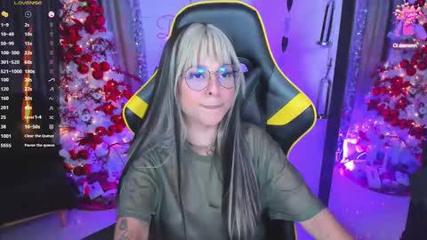 Snapshot of cleademon chatting on 12.27.24 Demon online show from 12.27.24