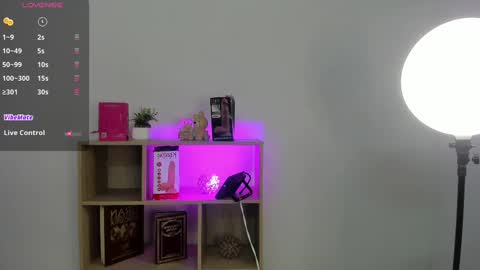 Cleo Adams online show from 09.18.25