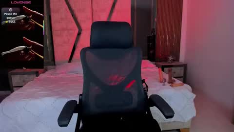 Cleo Adams online show from 10.08.25