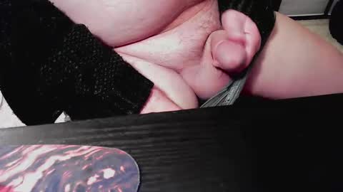 Snapshot of cleetus66 chatting on 09.25.25 mature Smallcock Daddy Cum online show from 09.25.25