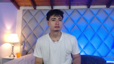 Snapshot of clement_reyes chatting on 11.06.25 clement_reyes online show from 11.06.25