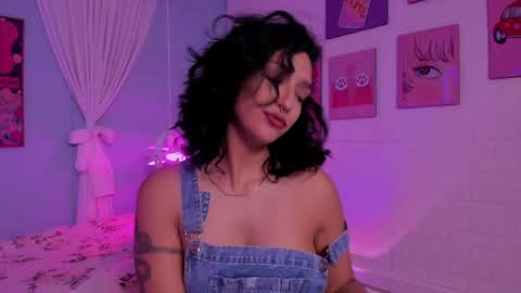 Snapshot of cleo_foxx chatting on 05.26.26 Cleo online show from 05.26.26