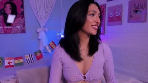 Snapshot of cleo_foxx chatting on 06.17.26 Cleo online show from 06.17.26