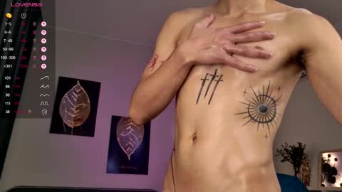 Snapshot of cleo_stringer_ chatting on 11.15.25 Cleo online show from 11.15.25