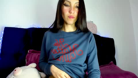Snapshot of cleopatra_cute chatting on 12.12.24  Nicol  online show from 12.12.24