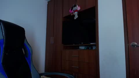 Snapshot of cleopatra_cute chatting on 01.26.25  Nicol  online show from 01.26.25