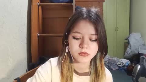 Snapshot of cleopatrastong chatting on 02.03.26 Dina online show from 02.03.26