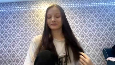 Cleo online show from 12.02.25