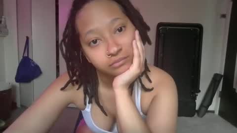 Snapshot of clioenchants chatting on 01.03.25 High Queen Clio online show from 01.03.25