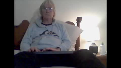 Snapshot of clitboy658752 chatting on 11.30.25 clitboy658752 online show from 11.30.25