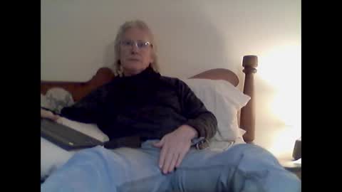 Snapshot of clitboy658752 chatting on 03.15.26 clitboy658752 online show from 03.15.26