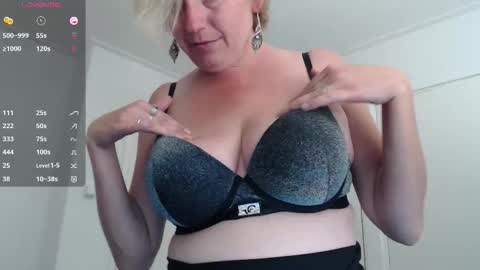 Syl  online show from 09.23.25