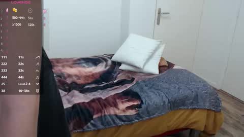 Syl  online show from 11.17.25