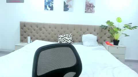 Snapshot of cloe_dolls_ chatting on 04.14.26 Cloe online show from 04.14.26