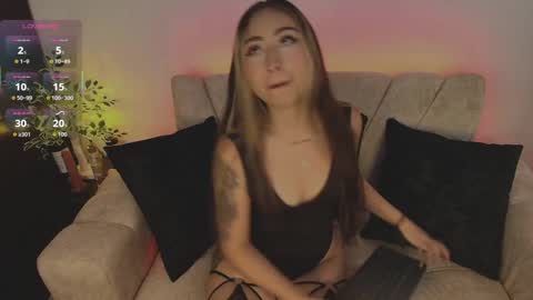 cloe_martinezz_ online show from 05.27.26