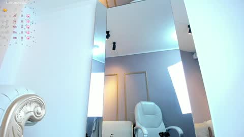 Cloe online show from 12.24.24