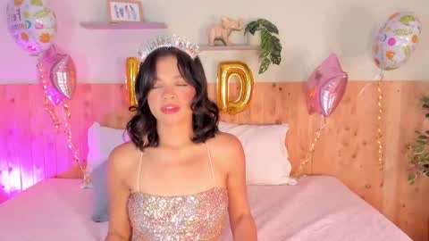 Chloe Smith online show from 11.15.25