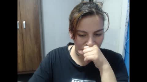 Snapshot of cloepussy chatting on 11.12.25 cloepussy online show from 11.12.25