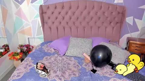 cloeygraweing online show from 11.11.25