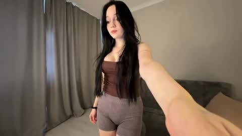 Ellie online show from 05.06.26