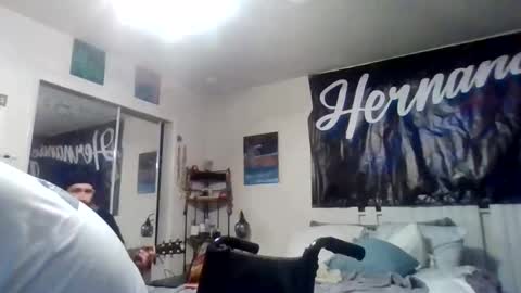 Snapshot of cloudyydayzz chatting on 03.17.26 tallhungandcloudy online show from 03.17.26