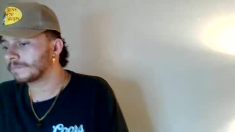 Snapshot of cloudyydayzz chatting on 03.19.26 tallhungandcloudy online show from 03.19.26