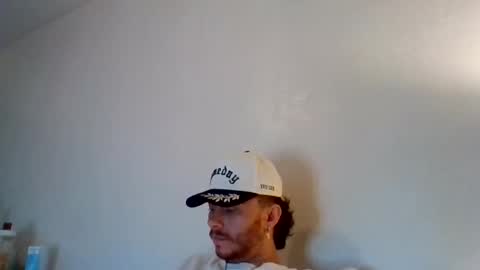 Snapshot of cloudyydayzz chatting on 03.20.26 tallhungandcloudy online show from 03.20.26