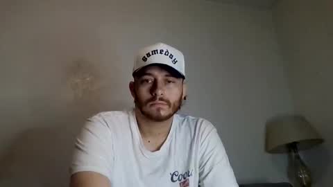 Snapshot of cloudyydayzz chatting on 04.11.26 tallhungandcloudy online show from 04.11.26