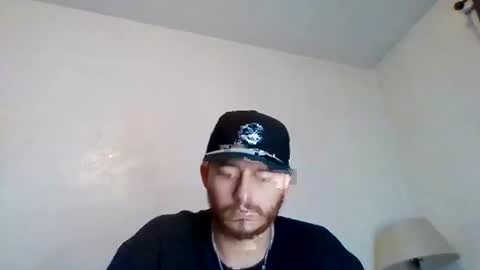 Snapshot of cloudyydayzz chatting on 04.12.26 tallhungandcloudy online show from 04.12.26