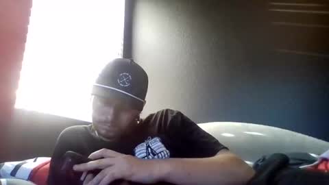 Snapshot of cloudyydayzz chatting on 05.11.26 tallhungandcloudy online show from 05.11.26