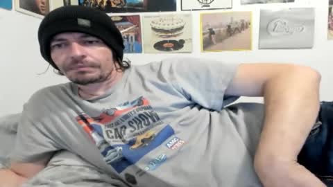 cloudyystarr666 online show from 11.16.25