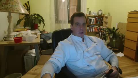 Snapshot of clouplefun chatting on 01.22.25 clouplefun online show from 01.22.25