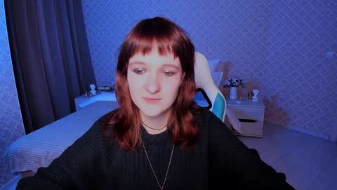 Snapshot of clover_red chatting on 12.17.24 Clover follow me online show from 12.17.24