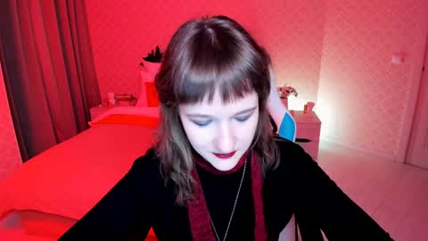 Snapshot of clover_red chatting on 12.24.24 Clover follow me online show from 12.24.24