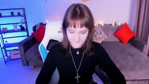 Snapshot of clover_red chatting on 01.14.25 Clover follow me online show from 01.14.25