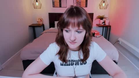 Snapshot of clover_red chatting on 02.02.25 Clover follow me online show from 02.02.25