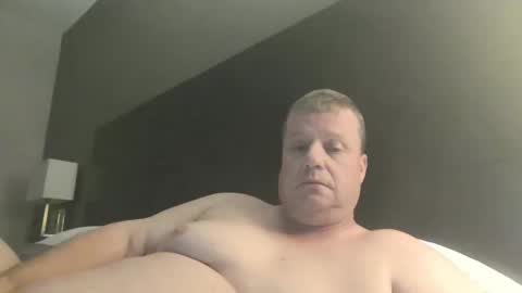 Snapshot of cmachen chatting on 11.11.25 cmachen online show from 11.11.25