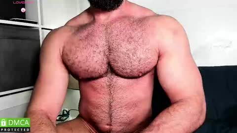 MUSCLE STUD online show from 03.05.25
