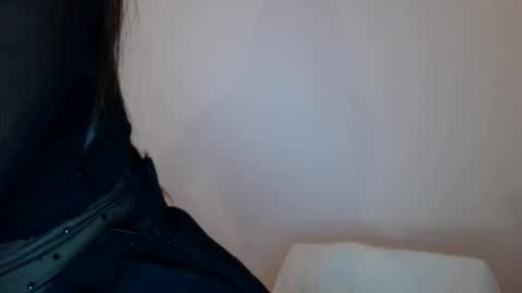 Snapshot of cocoberry1 chatting on 11.27.25 cocoberry1 online show from 11.27.25