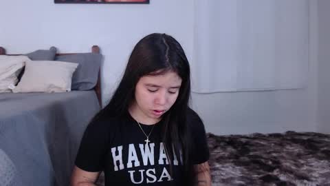 Snapshot of coconutt_oil chatting on 03.05.26 coconutt_oil online show from 03.05.26