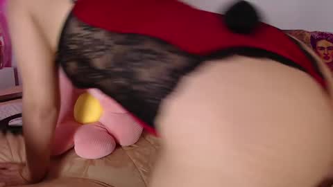 Snapshot of cofee_dreams chatting on 02.21.25 Coffee Dreams online show from 02.21.25