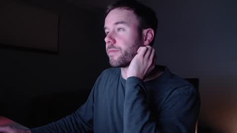 Snapshot of coffeelounge chatting on 01.07.25 c o f f e e l o u n g e online show from 01.07.25