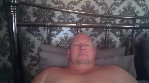 col4nows online show from 09.17.25