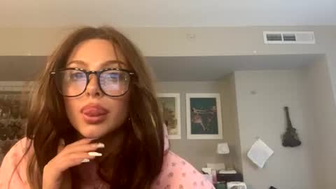 Snapshot of colettewhitmore chatting on 07.09.26 Colette online show from 07.09.26