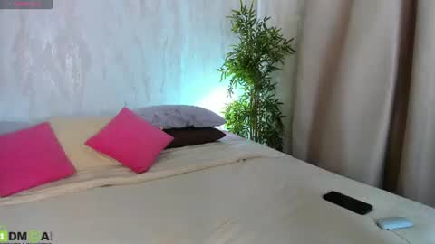 Collen Mon Tue Wed Thu Fri GMT 3 0300am - 0900am  online show from 08.06.26