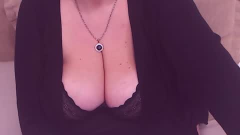 Maddison online show from 02.10.25